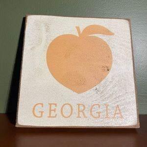 Distressed State of Georgia Peach Sign Wall Decor
